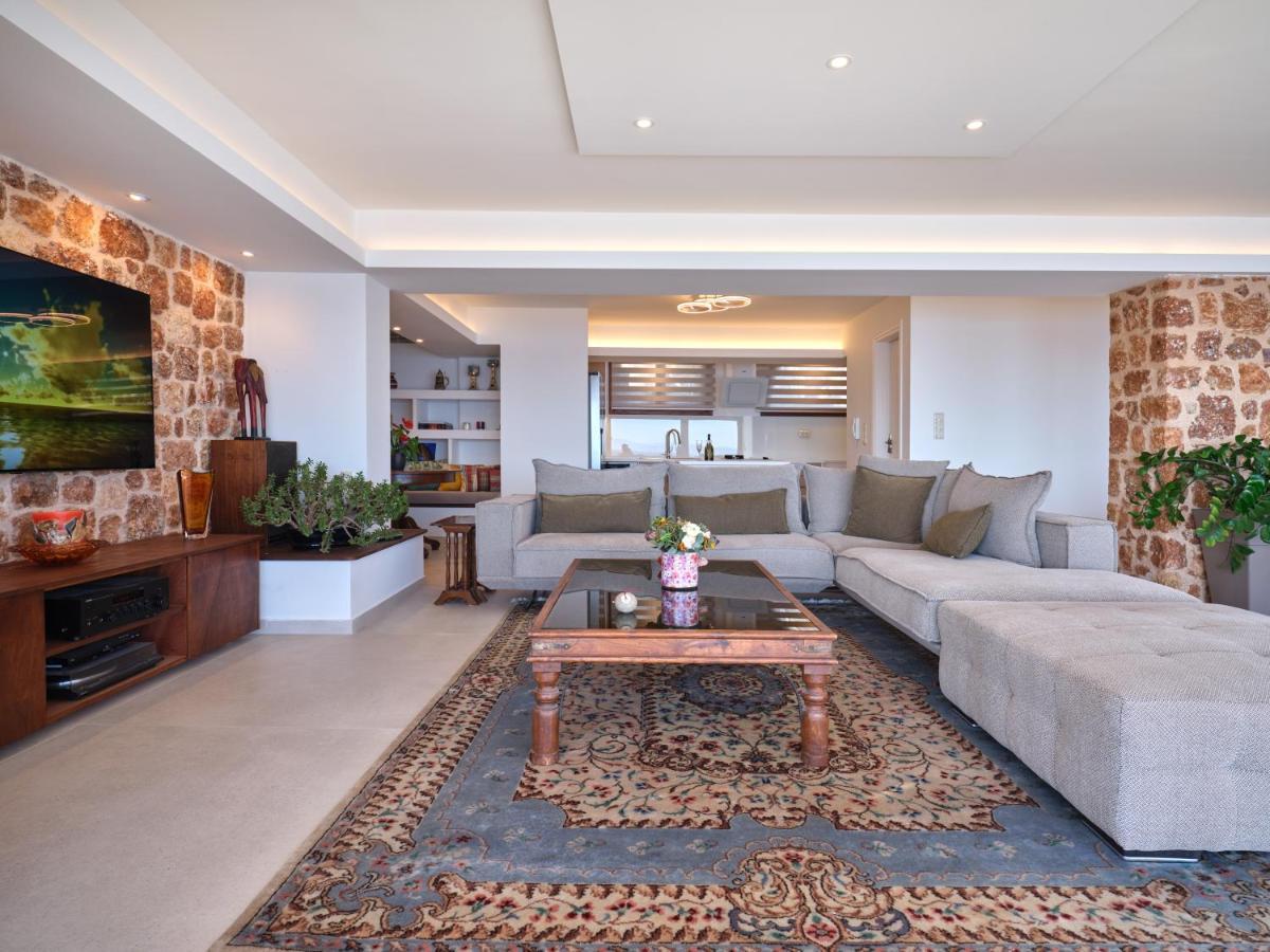Villa Forecastle *